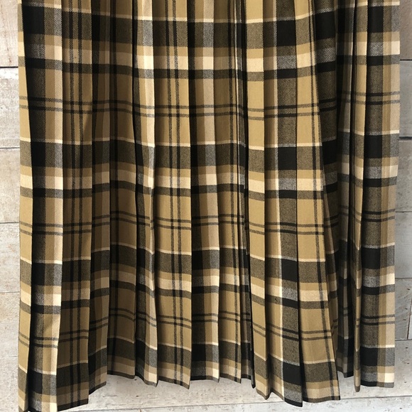 Highland Queen Pure Virgin Wool Union Made Accordion Pleated Maxi Wrap Skirt - Picture 10 of 15